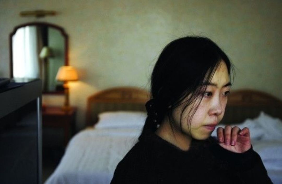 父亲跳海自杀后,那个狂追刘德华的姑娘,用12年忏悔