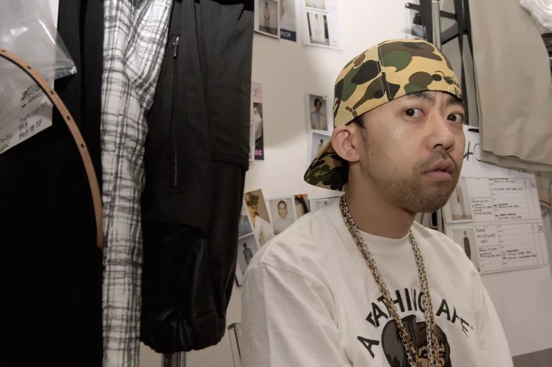 “傍大款”者,优衣库也