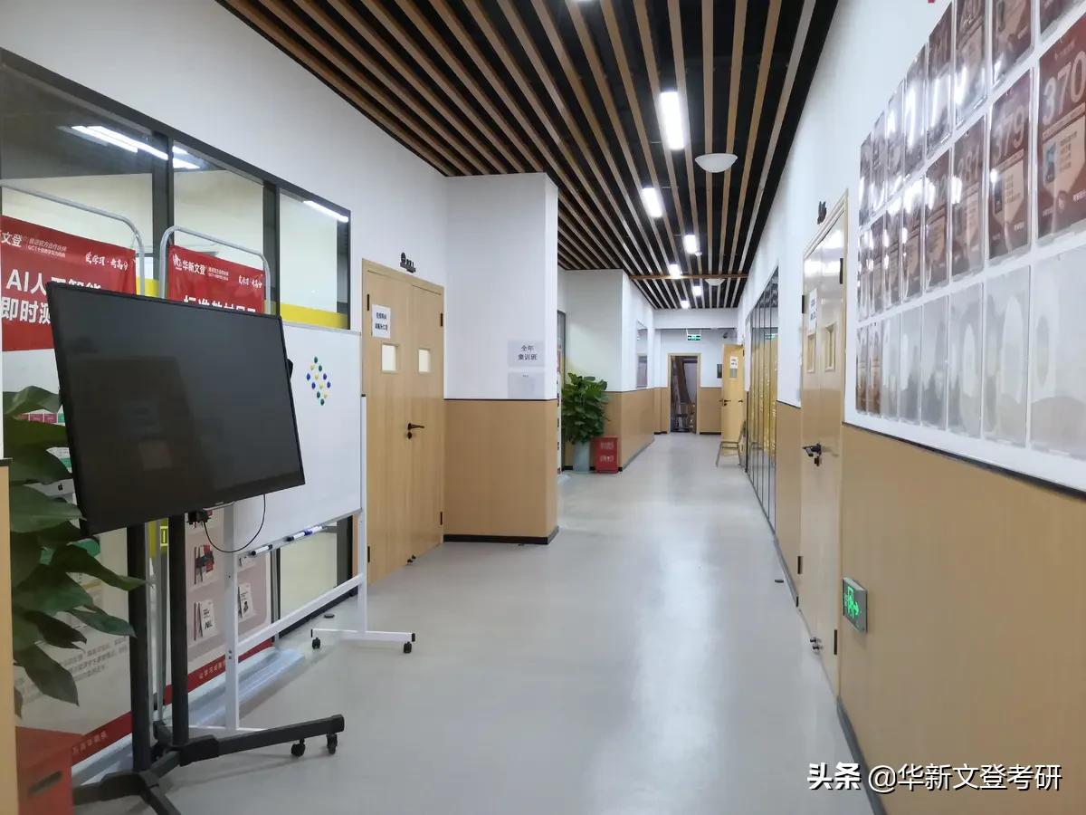 精英寄宿考研自习室,寄宿考研集训营自习室