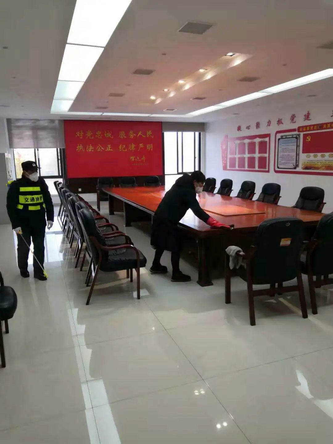 公安民警疫情防控简单事迹,公安民警防控疫情事迹