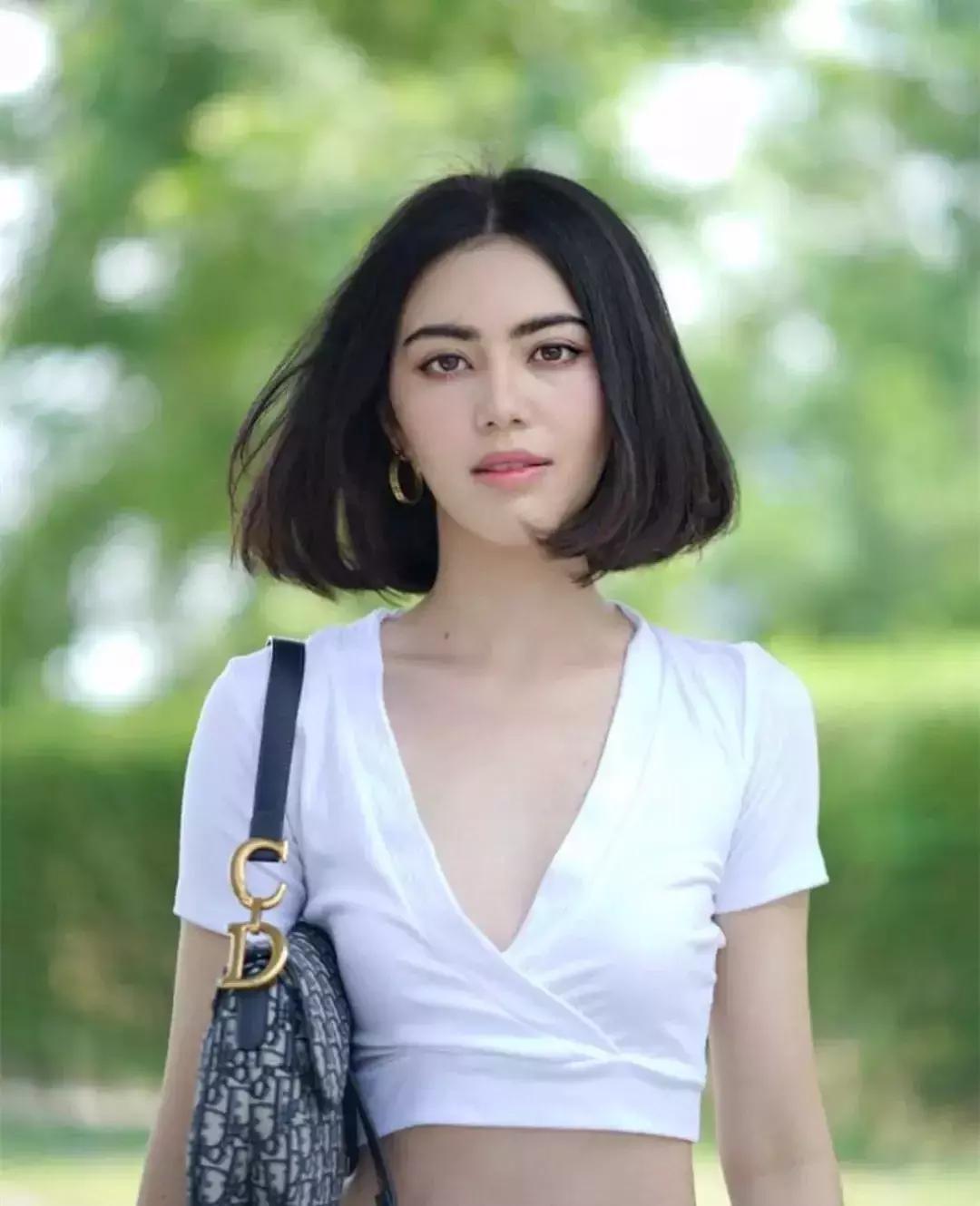 短发卷发怎么打理好看,不用打理又好看的短发