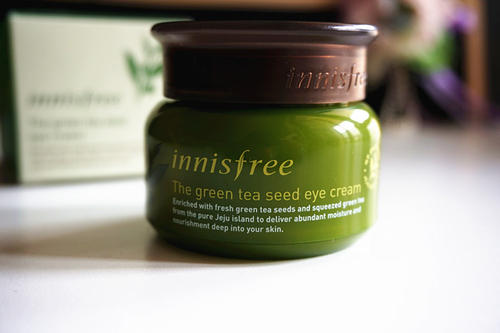 别让你的眼睛出卖年龄，公认好用的七款眼霜，抗皱淡化细纹效果好