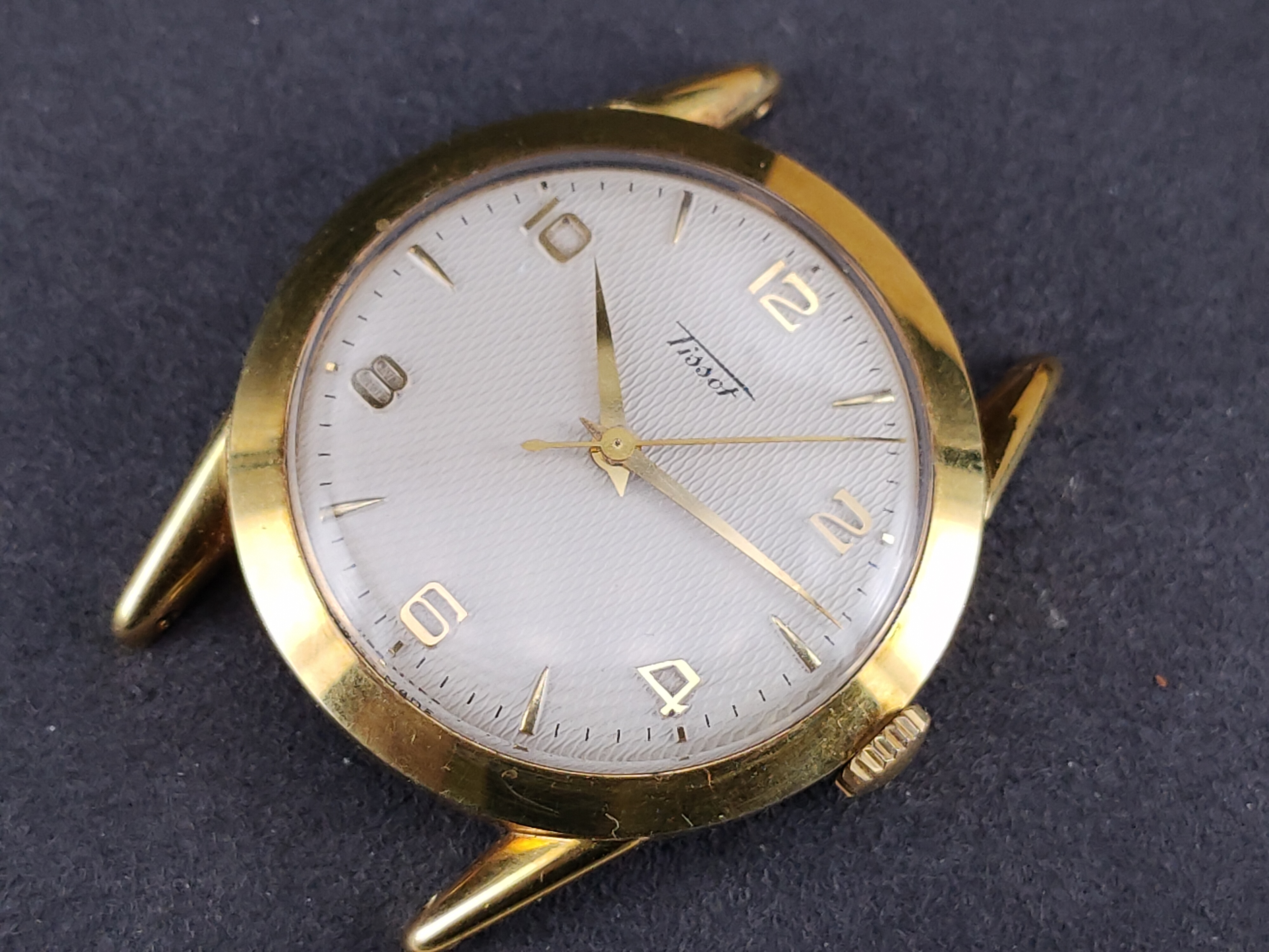 天梭哪款适合27岁男士,天梭哪个系列比较经典