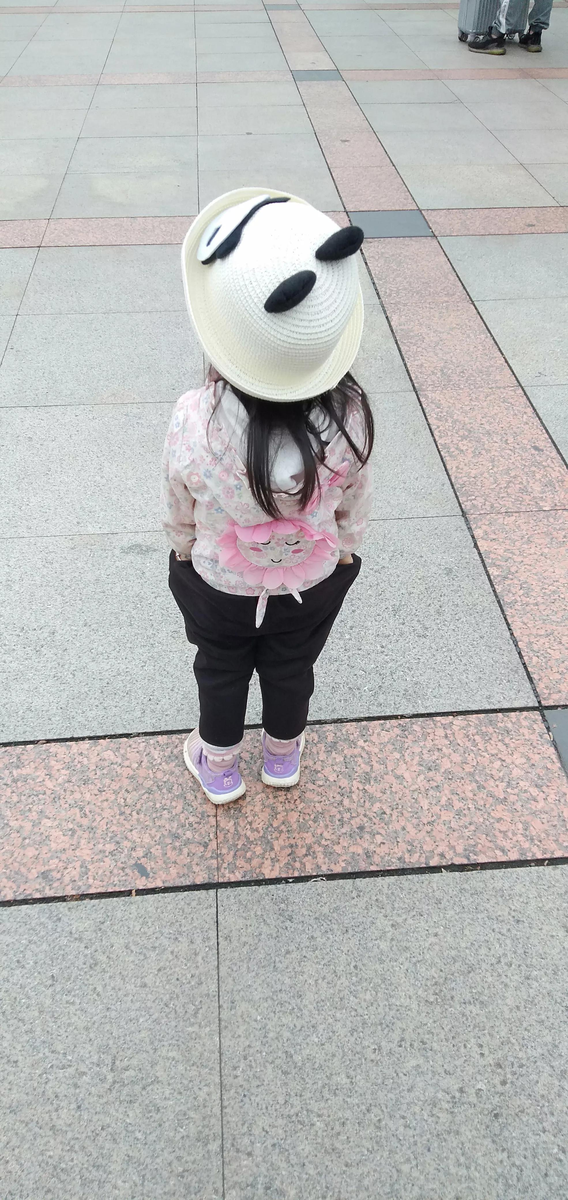 孩子在幼儿园受欺负了家长怎么做,孩子在幼儿园受了小伤备什么药