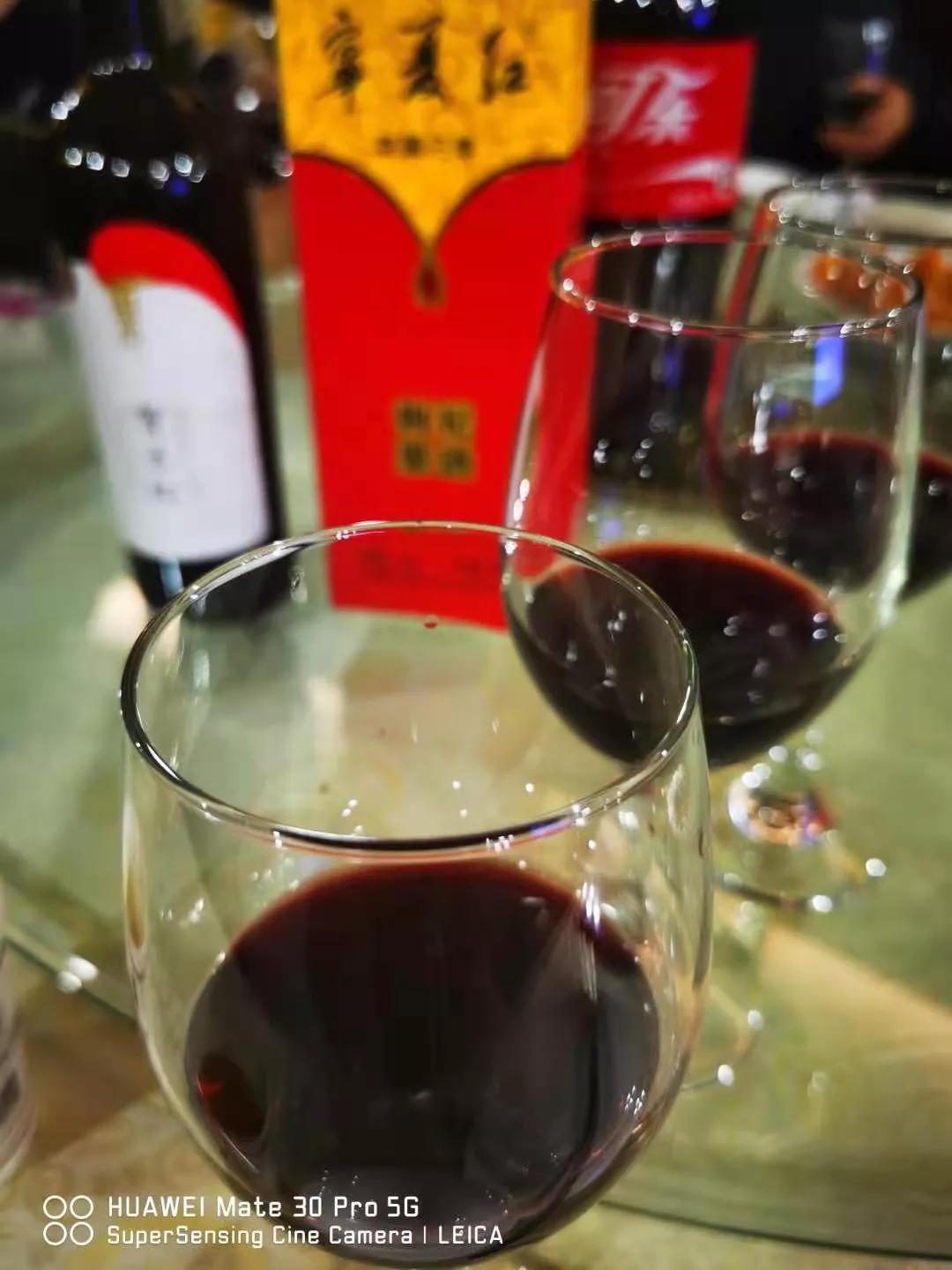 答江西井冈红娘老师问宁夏人爱喝枸杞酒吗？