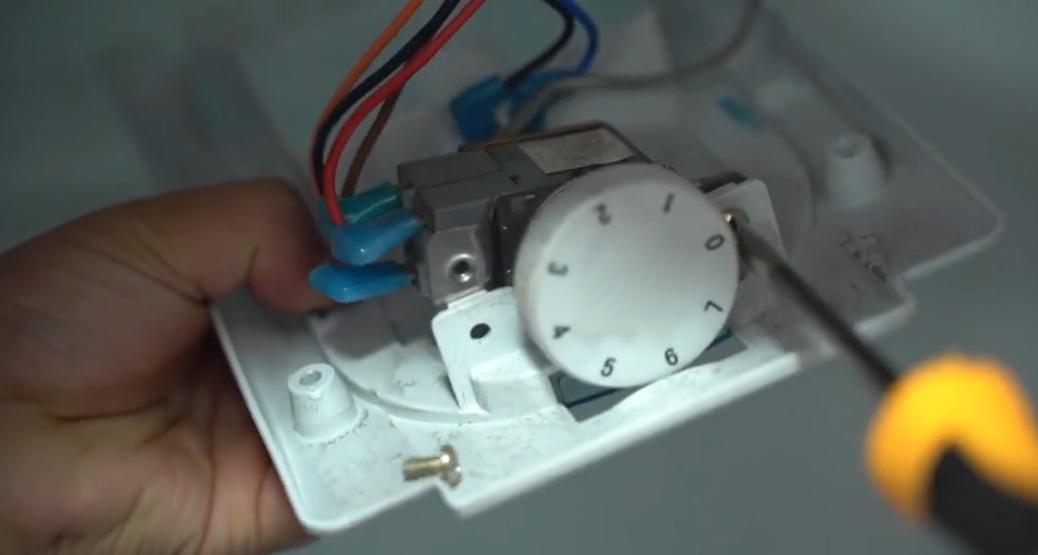 美的风冷冰箱冷藏不制冷维修视频,冰箱冷藏不制冷维修多少钱