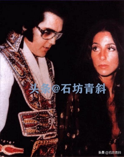 身边围绕无数小鲜肉，奇装异服的始祖，看她如何72变