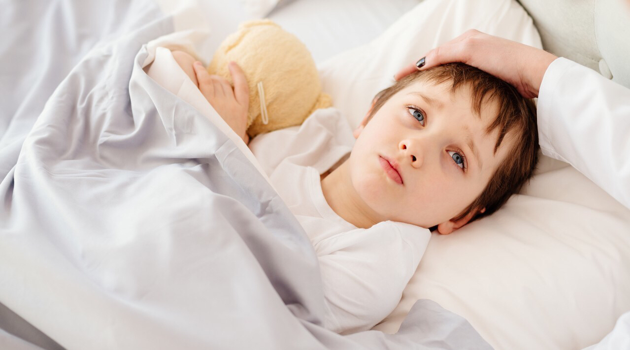 孩子发烧不退反复发作怎么办,小孩细菌发烧反复不退是什么原因