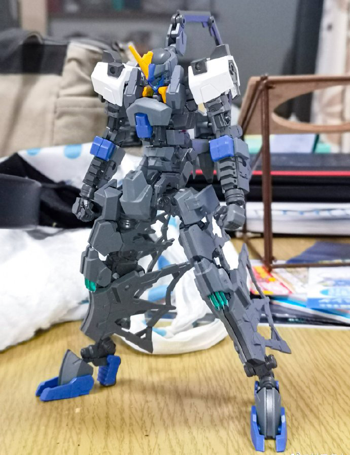 娜德雷高达模型改装,寿屋进击的巨人拼装模型