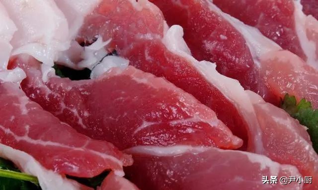 没吃完的猪肉切记不要放冰箱！肉贩子教我土方法，放1年照样新鲜