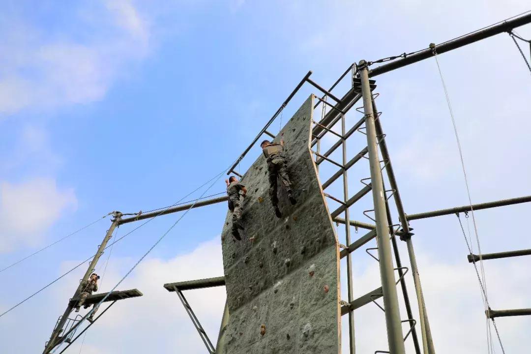 火箭军工程大学2018招生录取线,火箭军工程大学2023招生简章河北