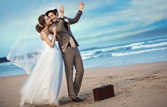 拍婚纱照新娘照哪个姿势好看,新郎超帅的婚纱照姿势大全