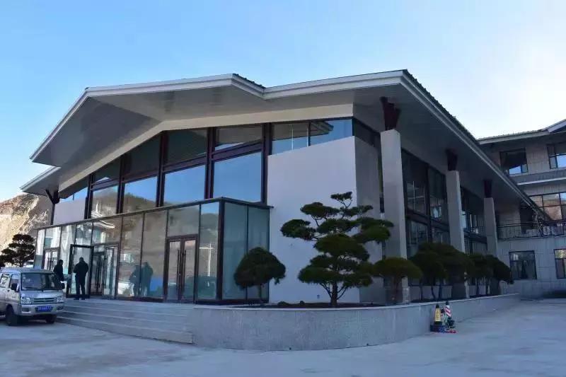 梦都美滑雪场全面升级！11月23日开板首滑！快办张年卡免费滑雪去！