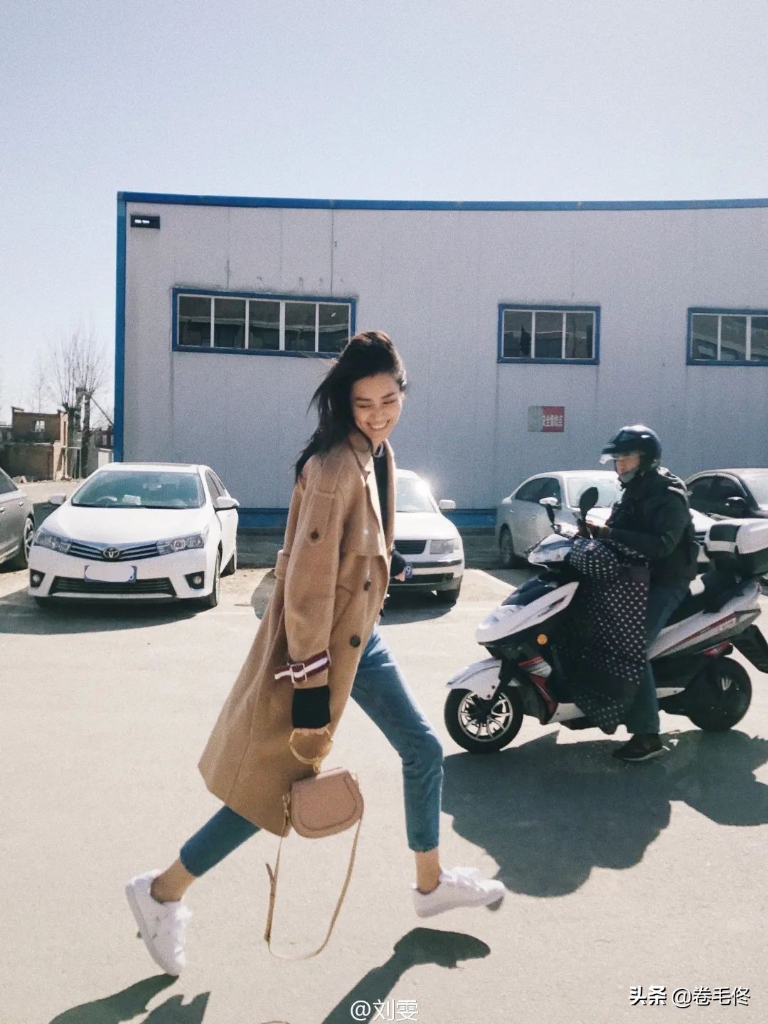 女生必须要学会的几个拍照小技巧,女神拍照技巧与角度和p图