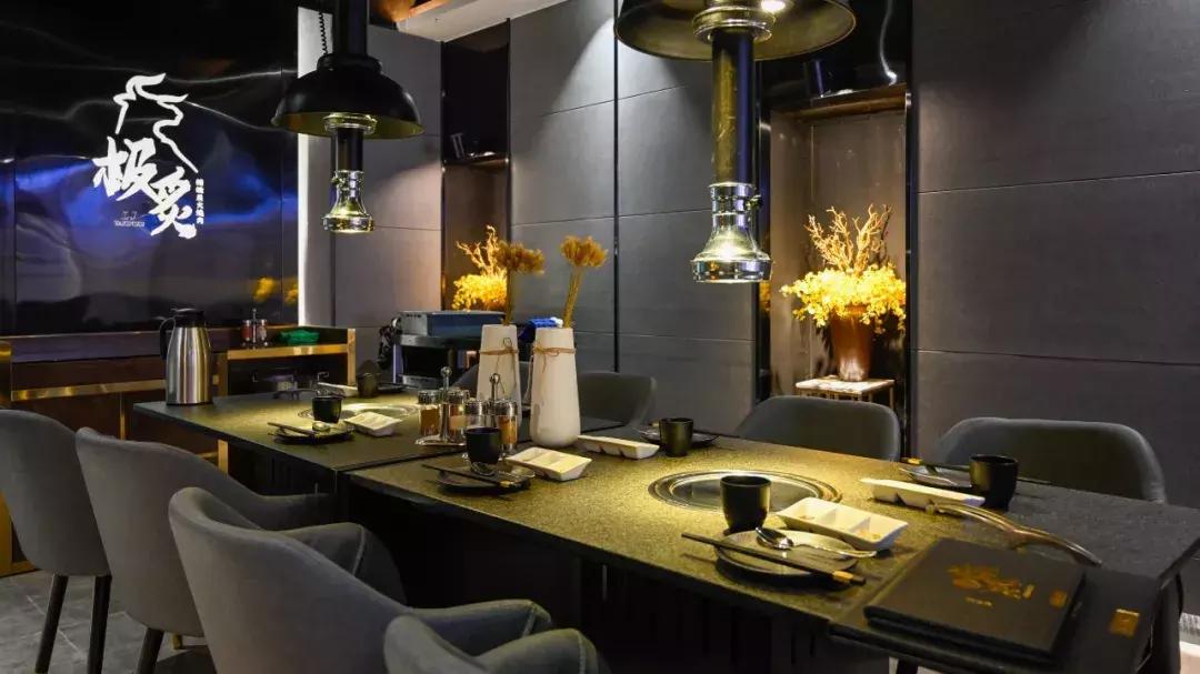 这家烤肉巨头新店开业就“爆店”!现在还能免费吃肉,这也太棒了