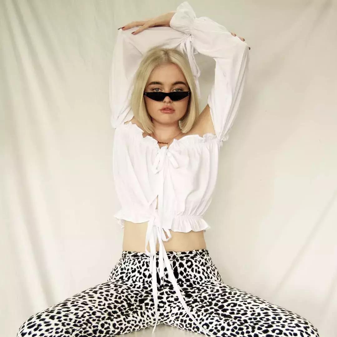 lisa圆领针织长袖罩衫,lisa短上衣推荐