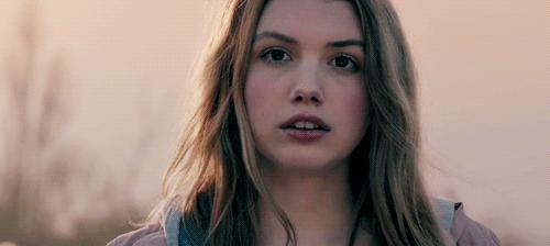 化妆不化妆都长痘,一化妆就长痘和痒怎么回事