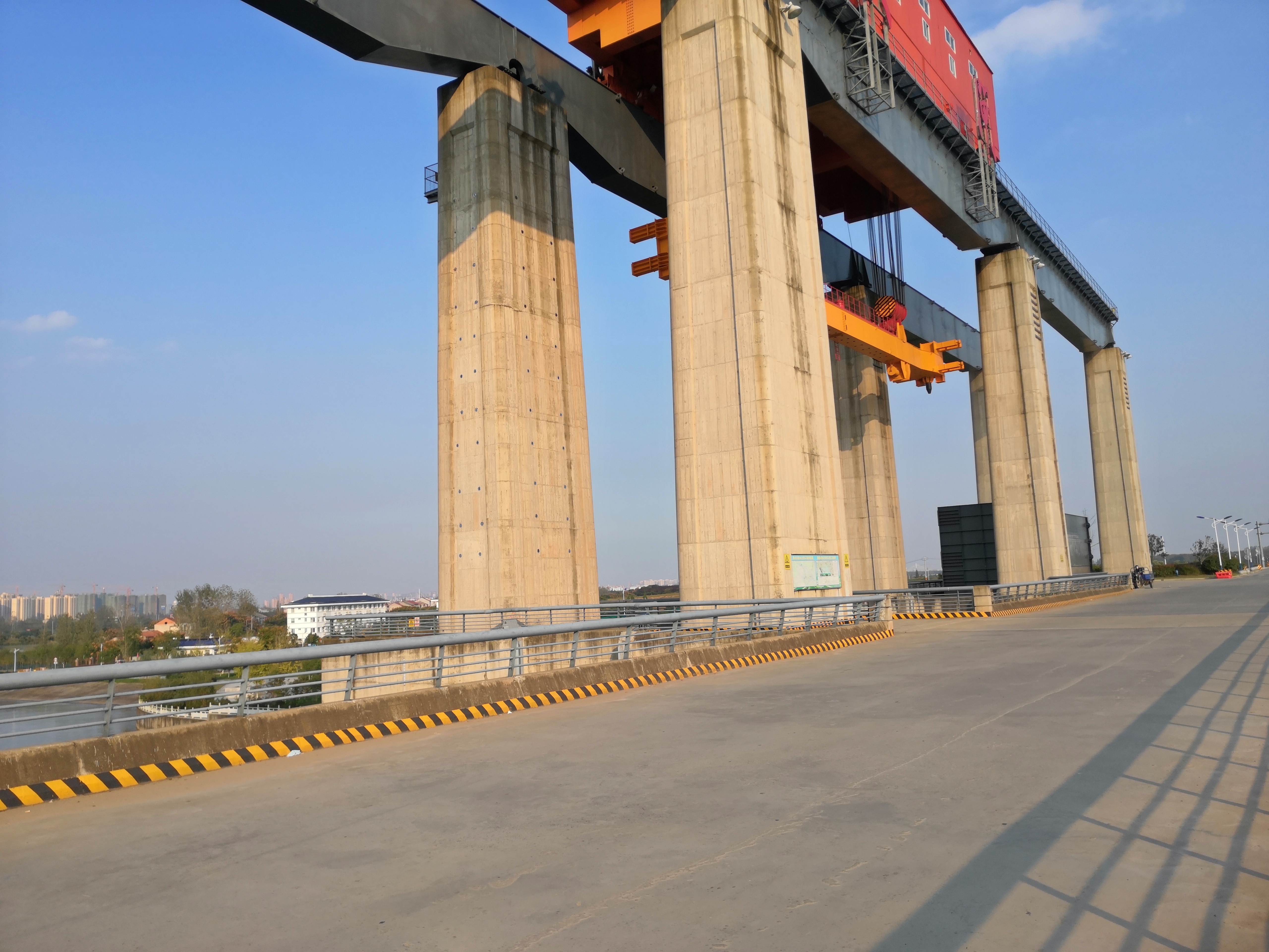 荆州古城游记视频,五羊本田pcx150国产的好不好