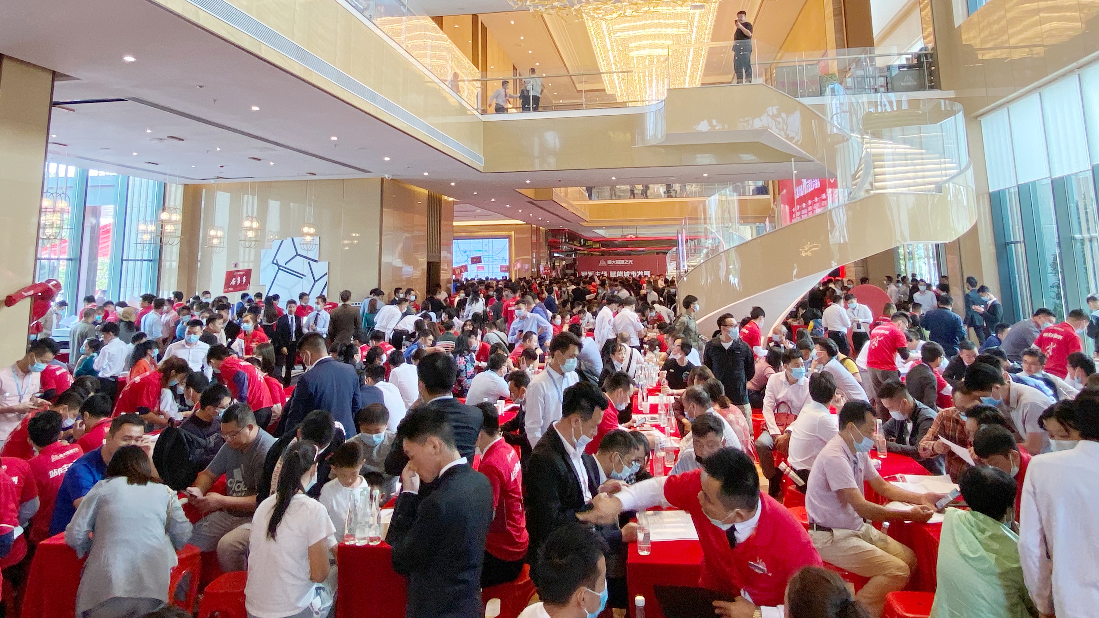 广州恒大足球场最新进展,广州恒大高楼事件