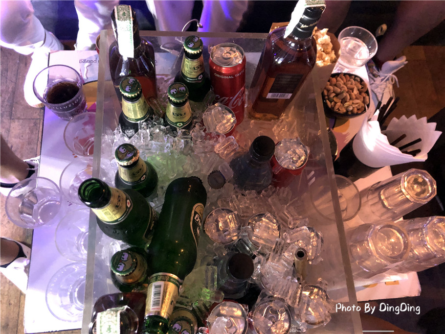 泰国芭东夜市酒吧一条街,泰国普吉岛酒吧攻略