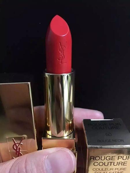 比较值得送的圣罗兰口红礼盒,圣罗兰口红200左右