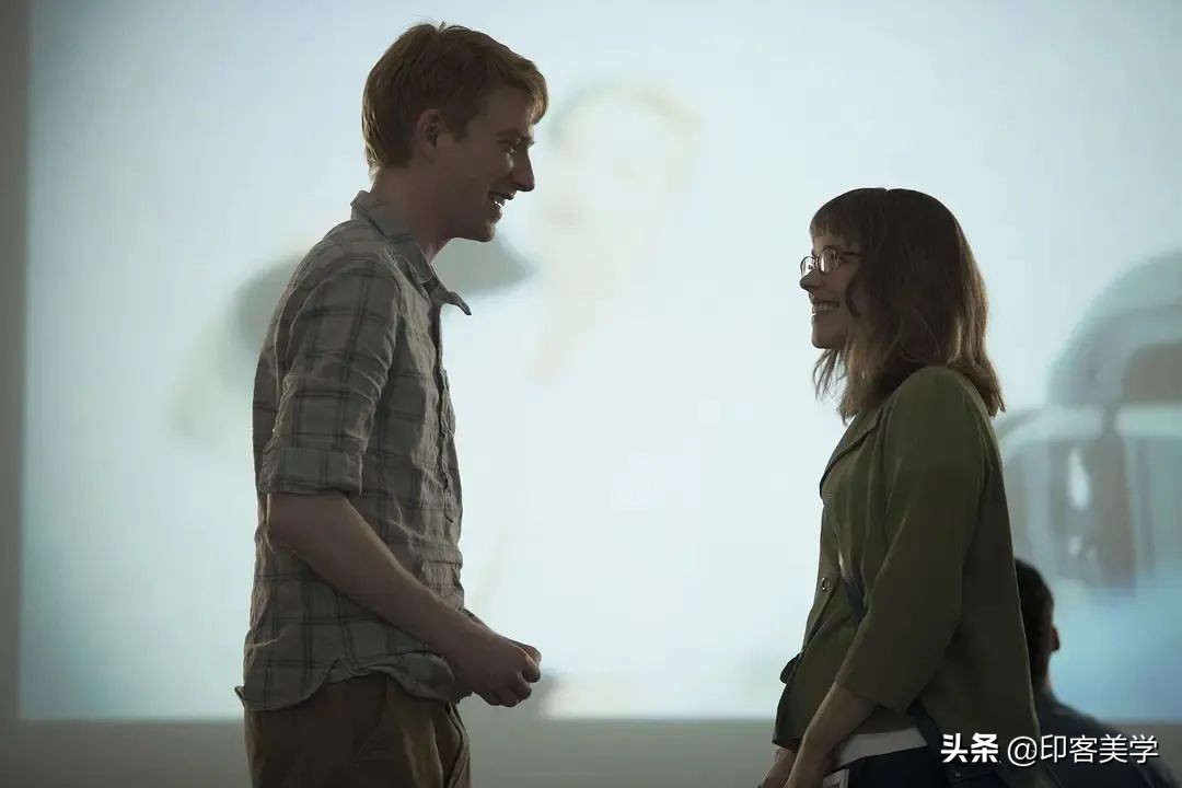 那些让你感觉脑洞被撕开的电影,十部平行时空的电影回到了原始