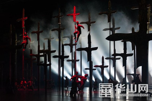 大型史诗舞台剧秦俑情震撼首演,秦俑情舞台剧在哪里举行