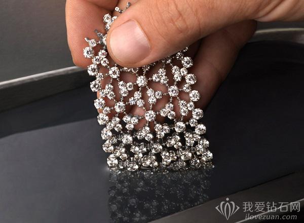 钻石清洗方法与保养有哪些,钻石戒指怎么保养及正确清洗方法