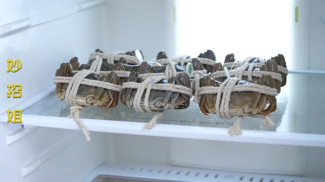 卖水产的都是怎么保存螃蟹的,卖螃蟹怎么存放活得更久