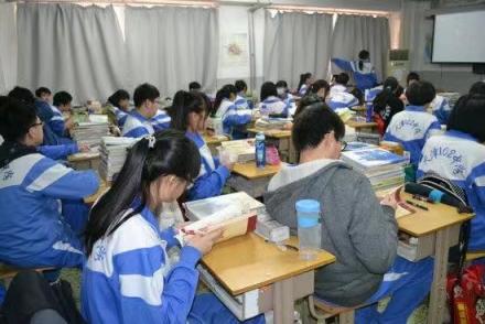 教师资格证除了选择题还有什么,教师资格证除了准考证还需要什么