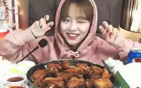 拿命在吃！吃完催吐！如果给你100万，你愿不愿意做吃播？