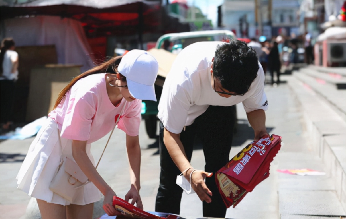 大学生找工作可以选择学校吗,大学生找工作该不该参加校招