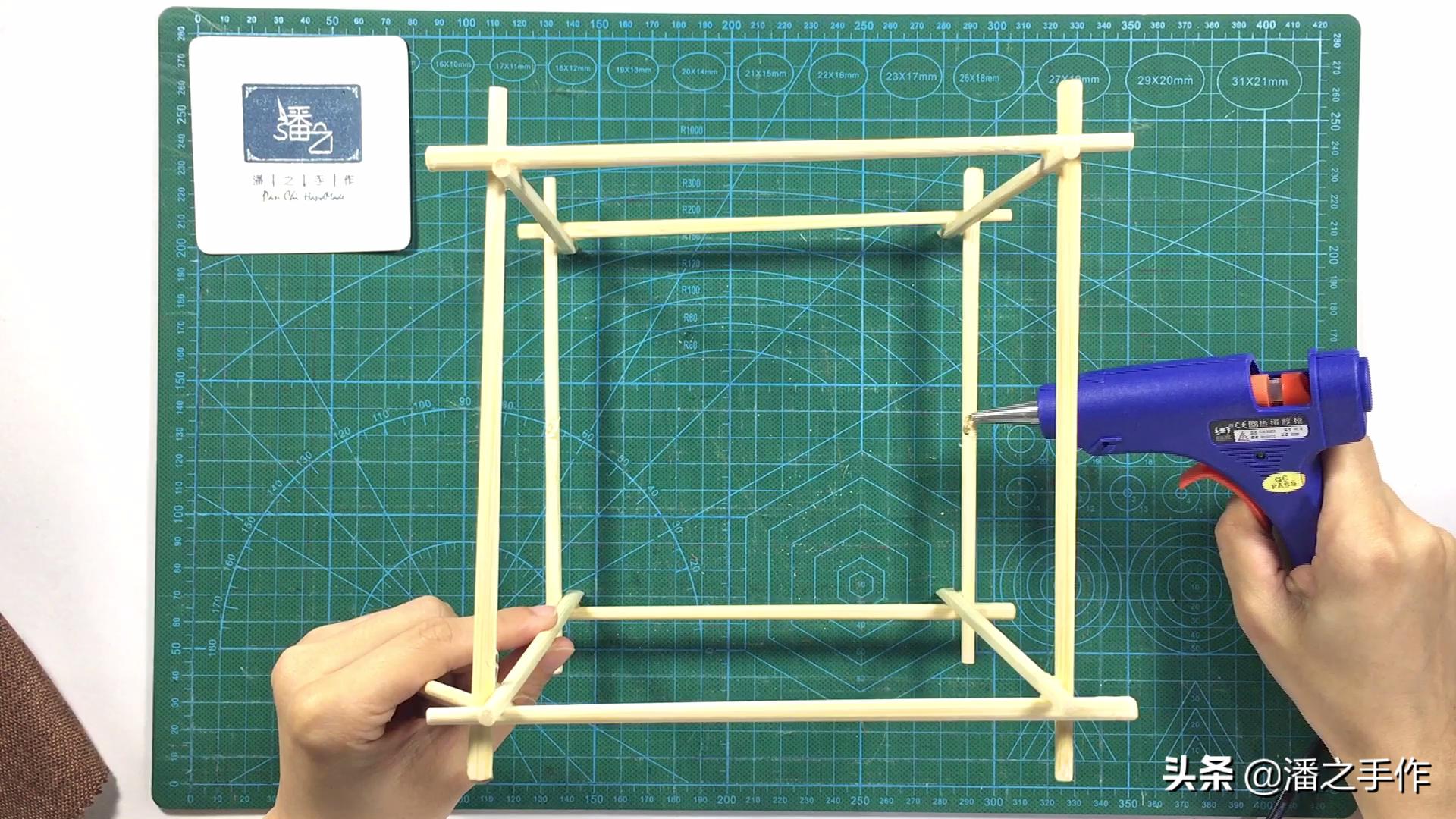 布艺灯笼手工制作教程简单,环保自制小灯笼
