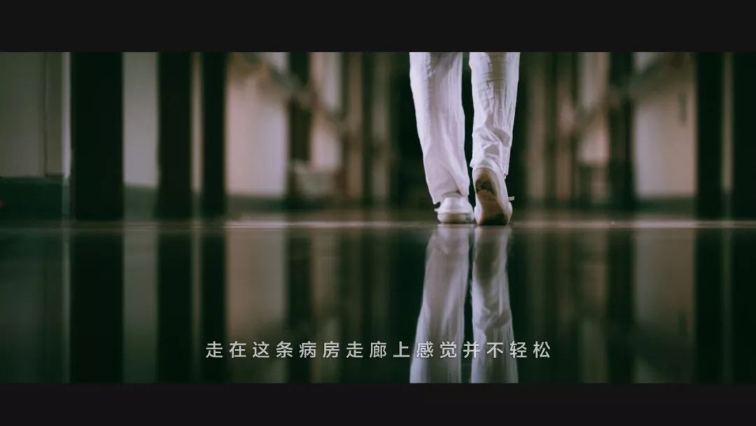 52岁停经半年又来例假左下腹痛,65岁女性腹痛50年怎么回事呢