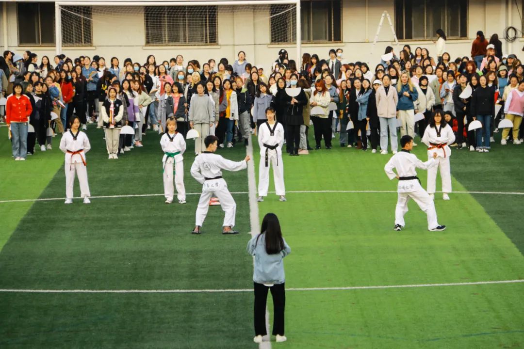 江南大学运动会开幕式走秀,江南大学22届运动会开幕式