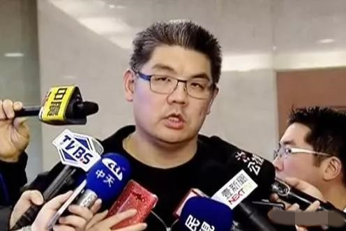 深扒侯佩岑恋情！私生女出身，她把母亲的手段学得炉火纯青