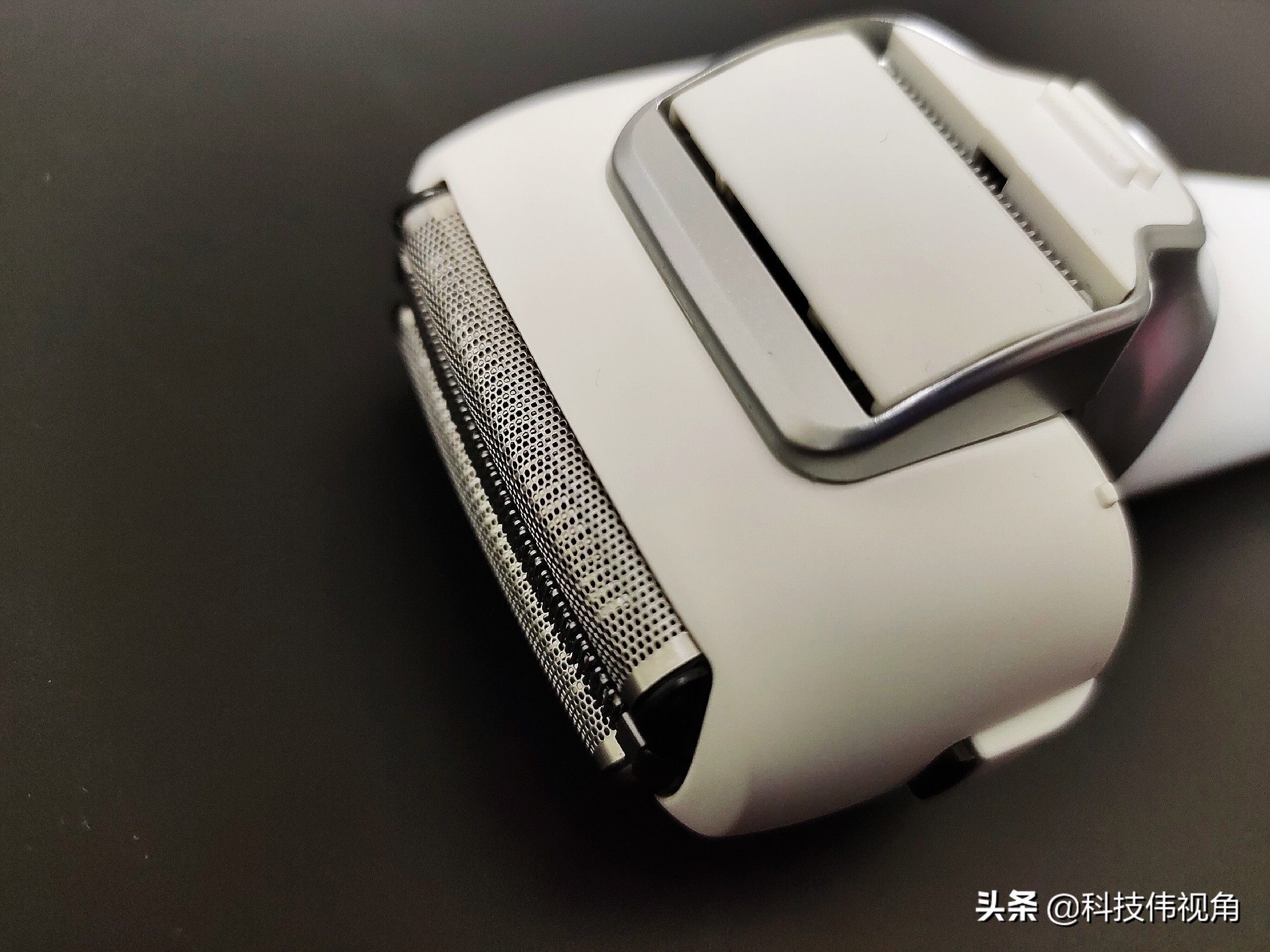 松下剃须刀小锤子2.0升级款测评,松下剃须刀9系和大锤子哪个好用