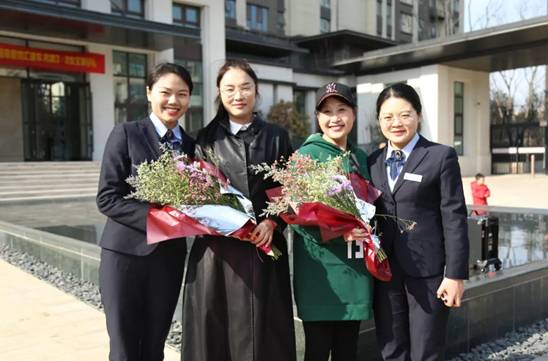 碧源月湖你放在心里的感谢她Get不到,今天就说出来吧