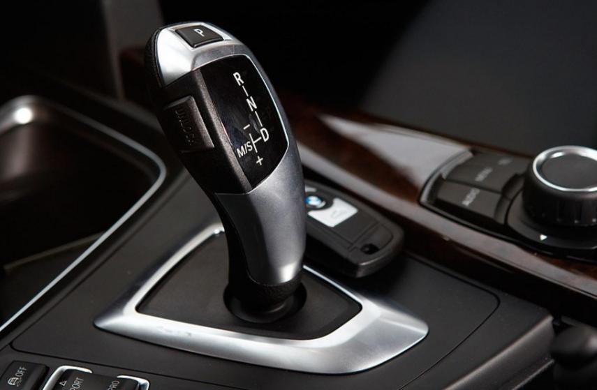 二手宝马740lixdrive行政豪华版,2018款宝马x12.0t二手值得买吗