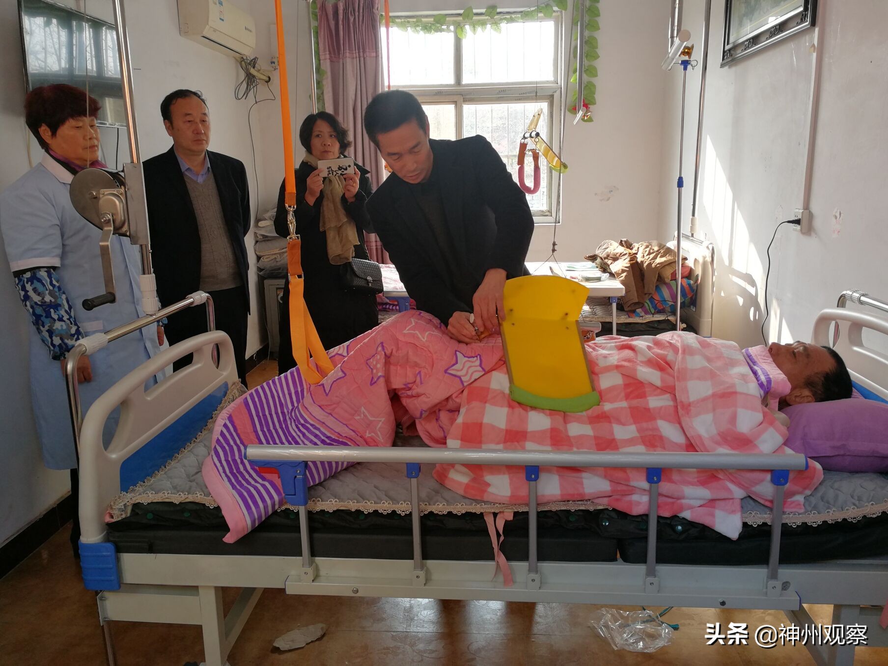 爱心人士捐赠五保老人,爱心人士向平顶山捐赠物资