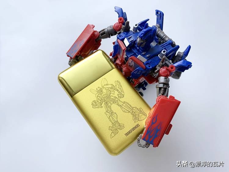 大黄蜂定制版须眉剃须刀,上谷剃须刀和须眉剃须刀