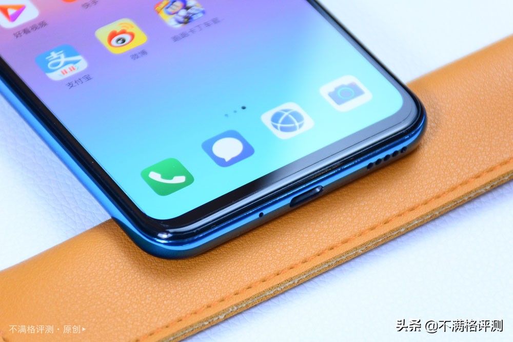 荣耀20青春版缺点,荣耀20青春版评测对比