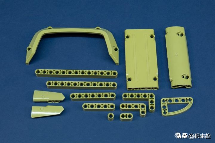 乐高路虎42110拼装详细过程,乐高路虎42110