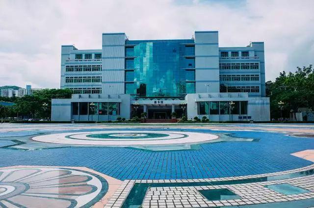 深职院在全世界排多少名,深职院全国最强大专