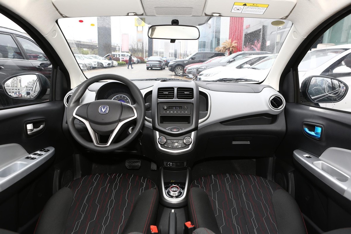 长安奔奔新款新能源2022款报价,长安奔奔新能源预售2.98万