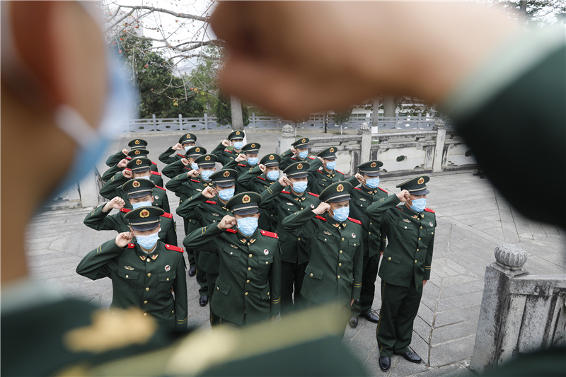 走进烈士陵园缅怀先烈活动,烈士陵园缅怀活动