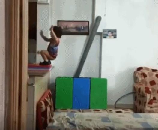 伊朗6岁足球神童阿拉特的肌肉,伊朗足球小男孩训练