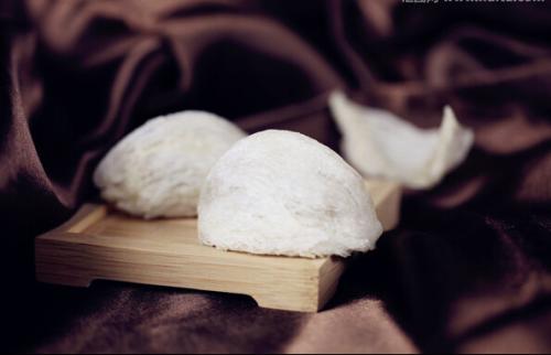 燕窝现在市场价多少钱一斤,燕窝价格现在一斤多少钱