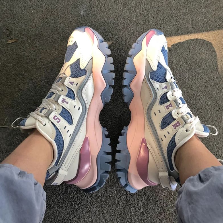 日常穿运动鞋推荐女,大家穿什么运动鞋好看女