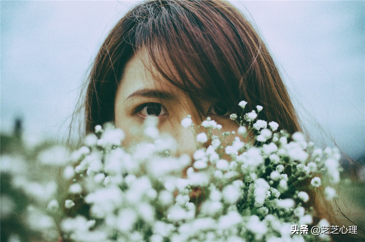 撒娇女人最好命怎么反驳,心理学撒娇示弱